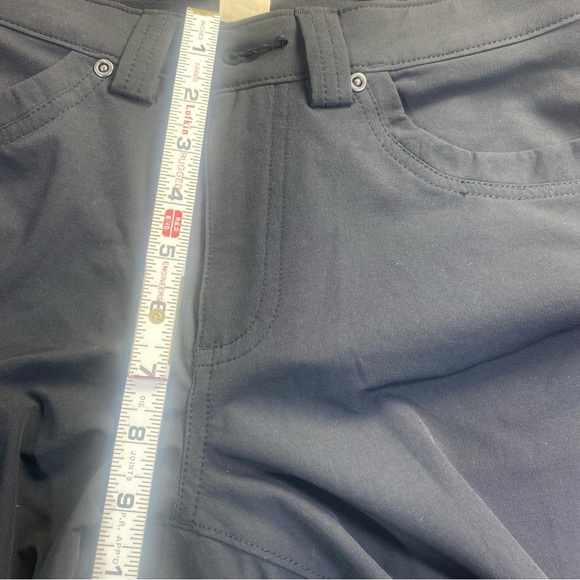 Duluth Trading Co Black Cargo‎ Pants with Durable Design - Picture 6 of 13